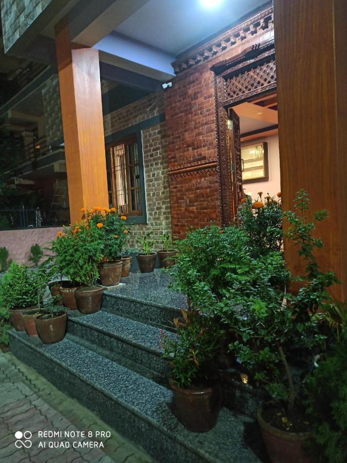 Hotel Namo Buddha Sauraha Zewnętrze zdjęcie